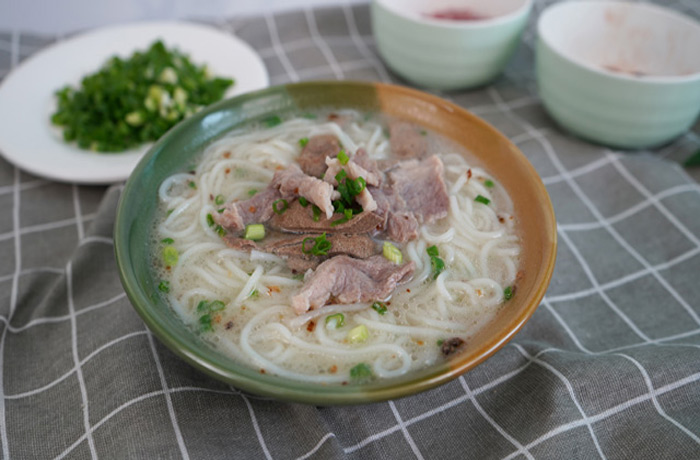 红岗原味汤粉王培训